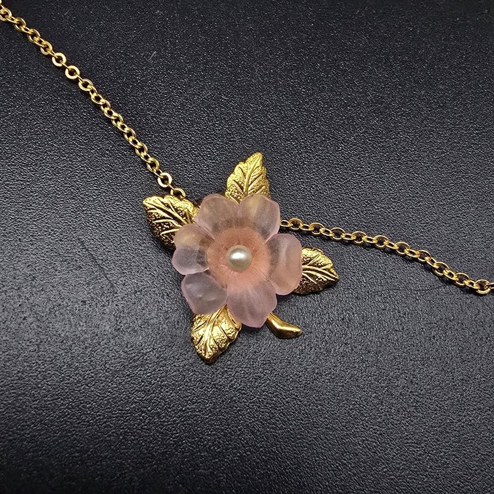 Pink Frosted Flower Necklace Gold Tone Vintage Costume Jewelry Spring